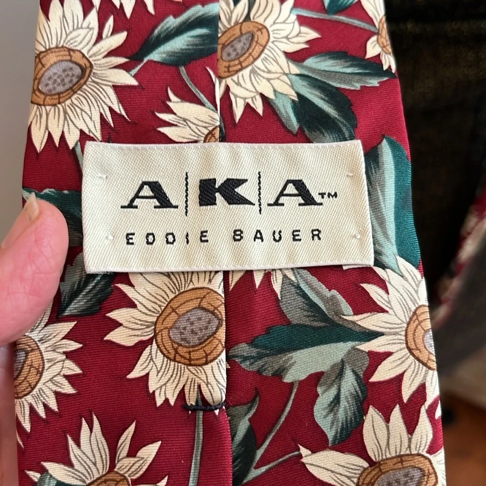 Eddie Bauer Sunflower Tie Vintage